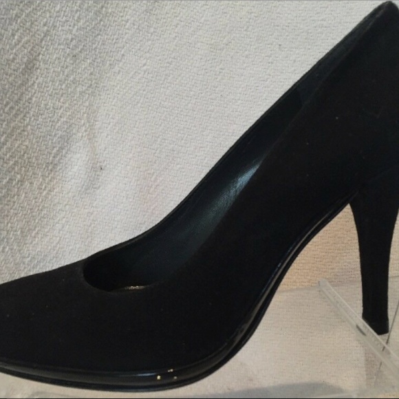 Stuart Weitzman Black Suede Pump Heels Size 6 M - Picture 3 of 8